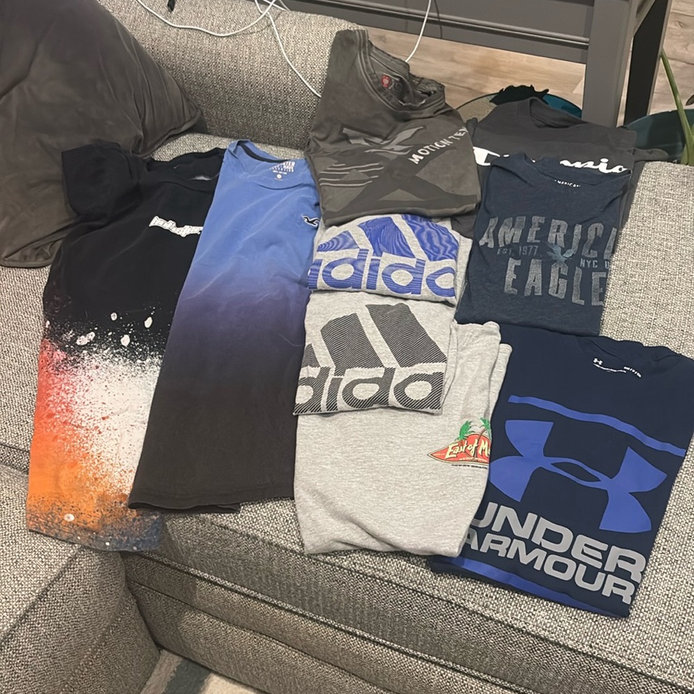 Young Men’s small t-shirts in very good condition .